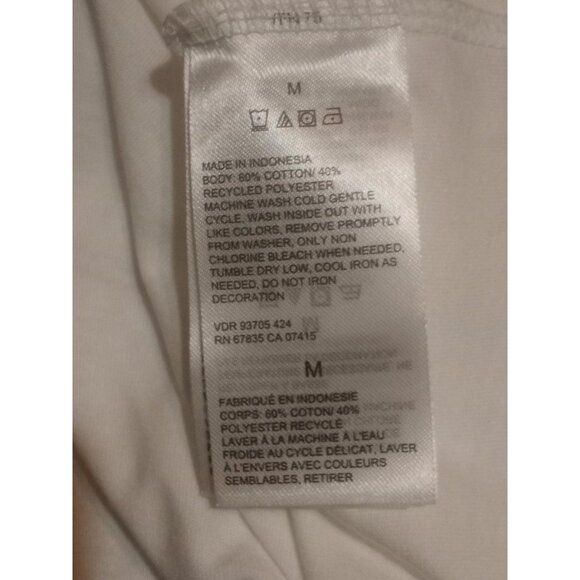 New Nautica T-Shirt Graphic On Front Crew Neck Short Sleeve all size Medium M - Picture 9 of 11